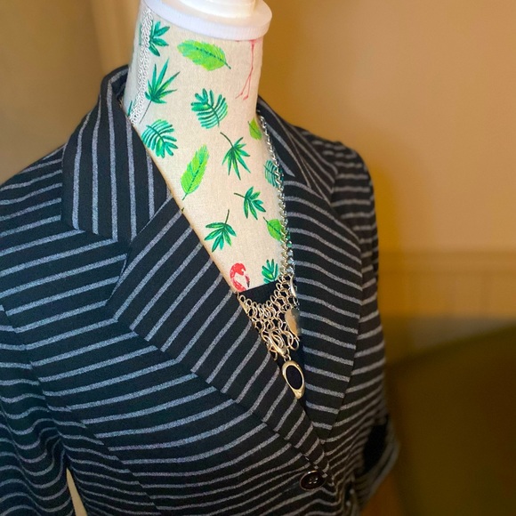 Cynthia Rowley blazer, size S. - Picture 4 of 8